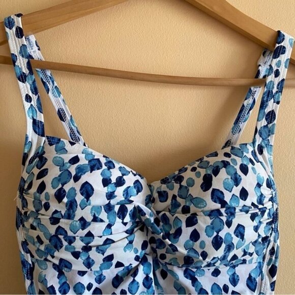 Nip Tuck Petal Plunge Joanne One Piece Swimsuit US 6 Sweetheart Neck Ruched Side - Picture 5 of 16